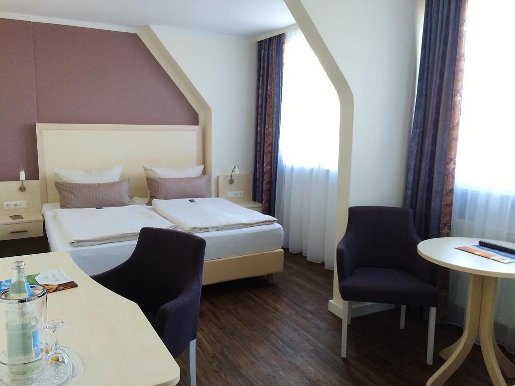 Landhotel Alte Schule - Hotel Garni Schillig Extérieur photo